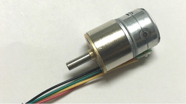 深圳微電機(jī)電機(jī)廠家為您揭秘:汽車升窗器用步進(jìn)電機(jī)哪款合適