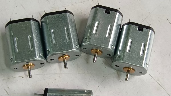 深圳小電機(jī)電機(jī)廠家為您揭秘：精密傳動(dòng)微電機(jī)的類型以及結(jié)構(gòu)與性能